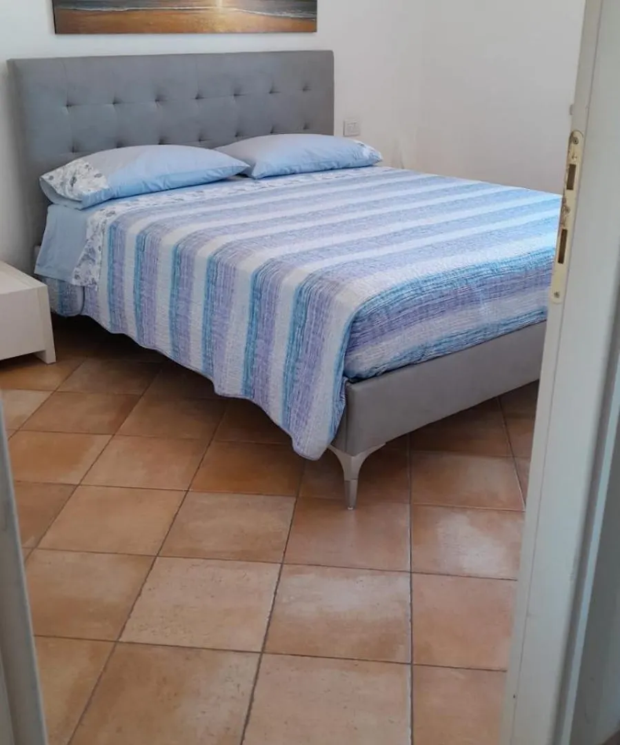 Appartamento In Residence Fronte Mare Murta Maria 0*,  Italy